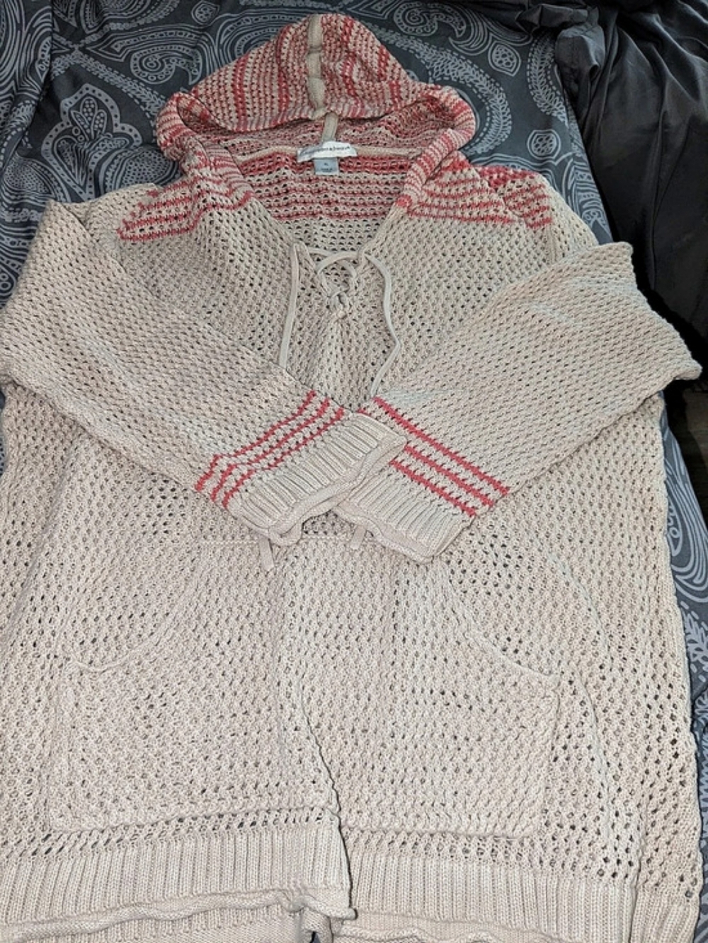 christopher & banks V-Neck Sweater in Cream & Pink XL Like New